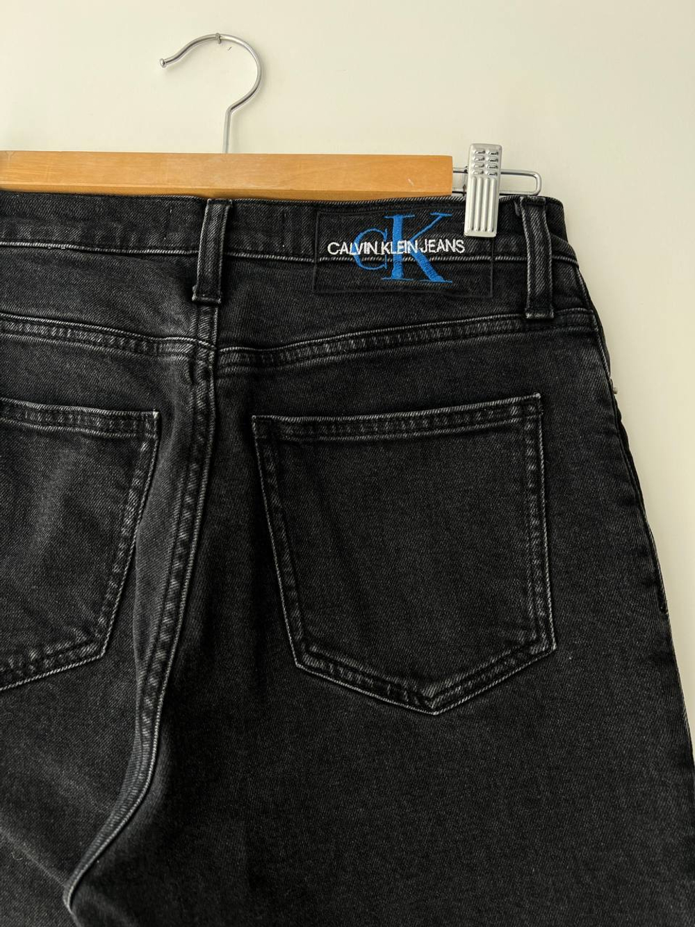 Джинсы Calvin Klein