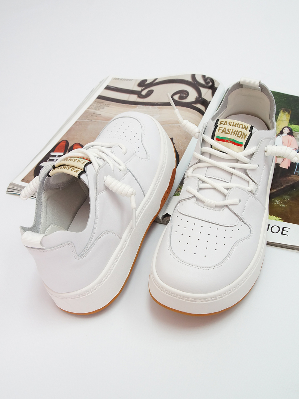 Кроссовки женские демисезонные