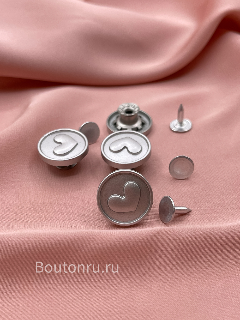 Пуговицы джинсовые установочные серебристые с сердцем комплект