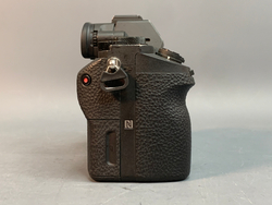 Sony A7 II 82.000 Кадров, экран работает не во всех положениях