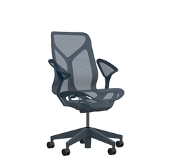 Кресло Herman Miller Cosm, средняя спинка, цвет Nightfall, подлокотники «лепестки» (Leaf)