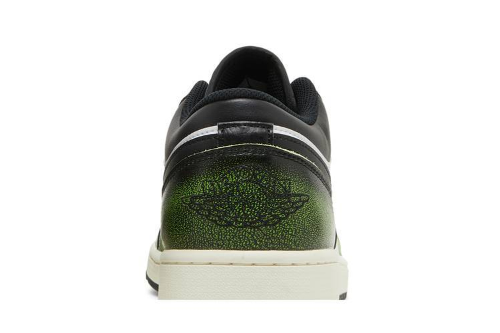 Кроссовки Jordan Low Se "Wear-Away"