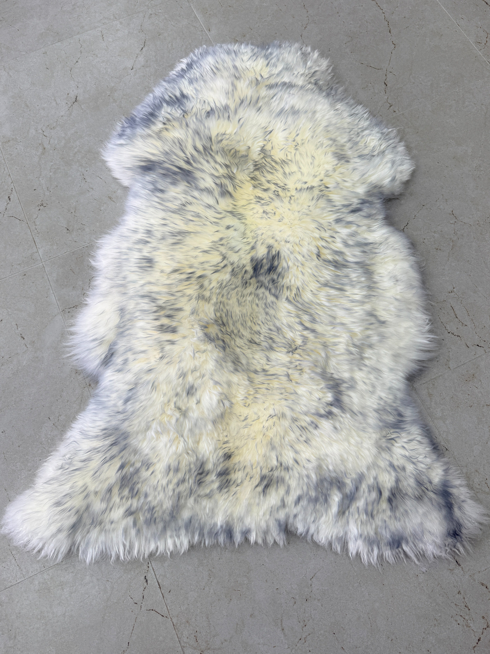 Шкура коврик меховой прикроватный овчина, 100х60 см. Пепельный