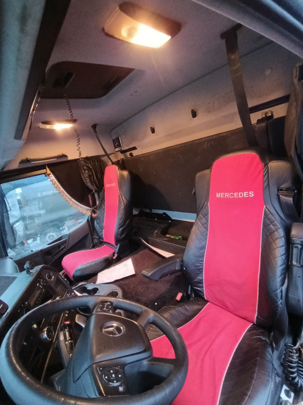 Mercedes-Benz Arocs 8x8 Самосвал 9596-18-50 	(Дизельный, 12,8 л, 449 л.с., АТ)