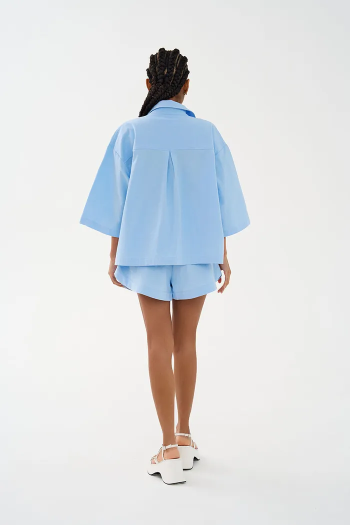 Рубашка с коротким рукавом из вареного хлопка голубого цвета