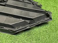 Решетка перед. бампера VW Touareg 3 (18-23) R-line