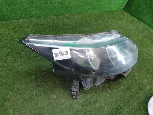 Битая Фара правая Nissan Qashqai J11 (2013-2019) галоген