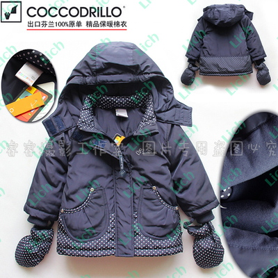 Куртка со вставками в горох и варежками в комплекте