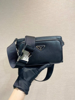 Поясная сумка Prada
