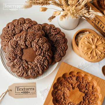 Пряничная форма Венок с шишками