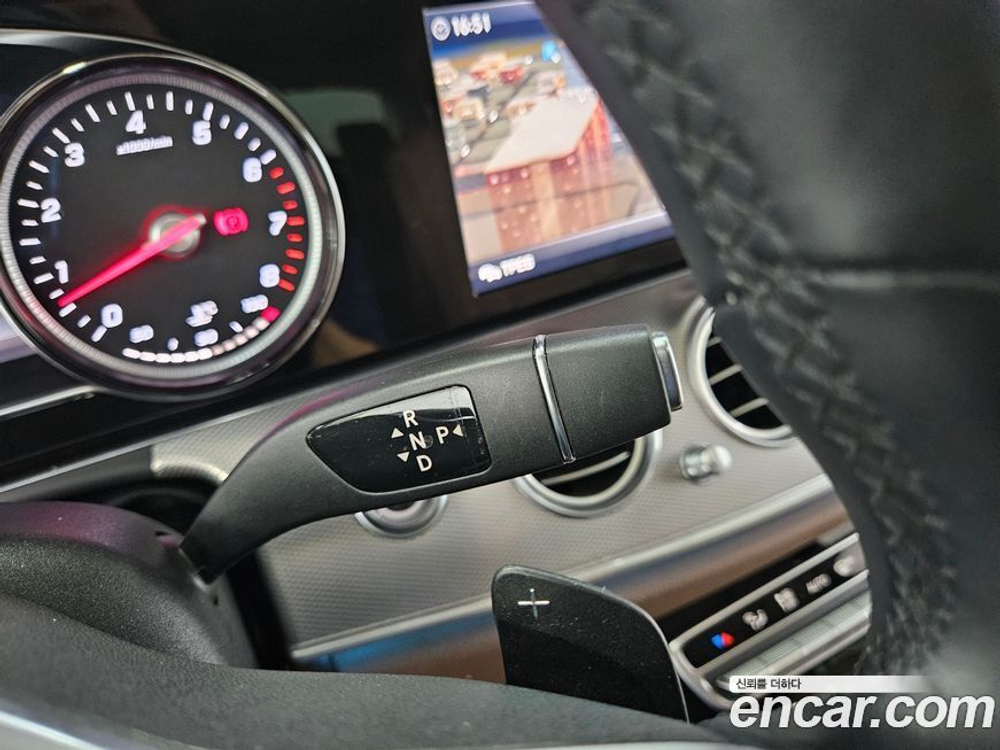 Mercedes-Benz E-Class W213 E300 Avangarde (08.2019)