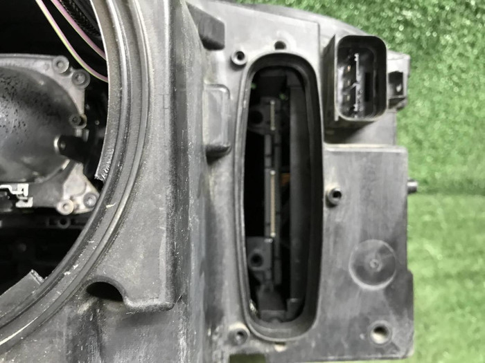 Фара левая BMW X5 F15 X6 F16 (13-18) ксенон