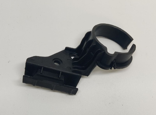 Держатель троса  для мотоцикла на перо