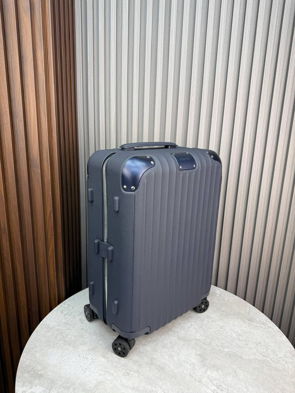 Чемодан Rimowa