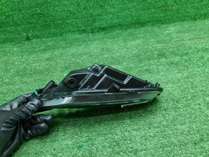 ПТФ правая Volvo XC60 2 (2017-2021) LED