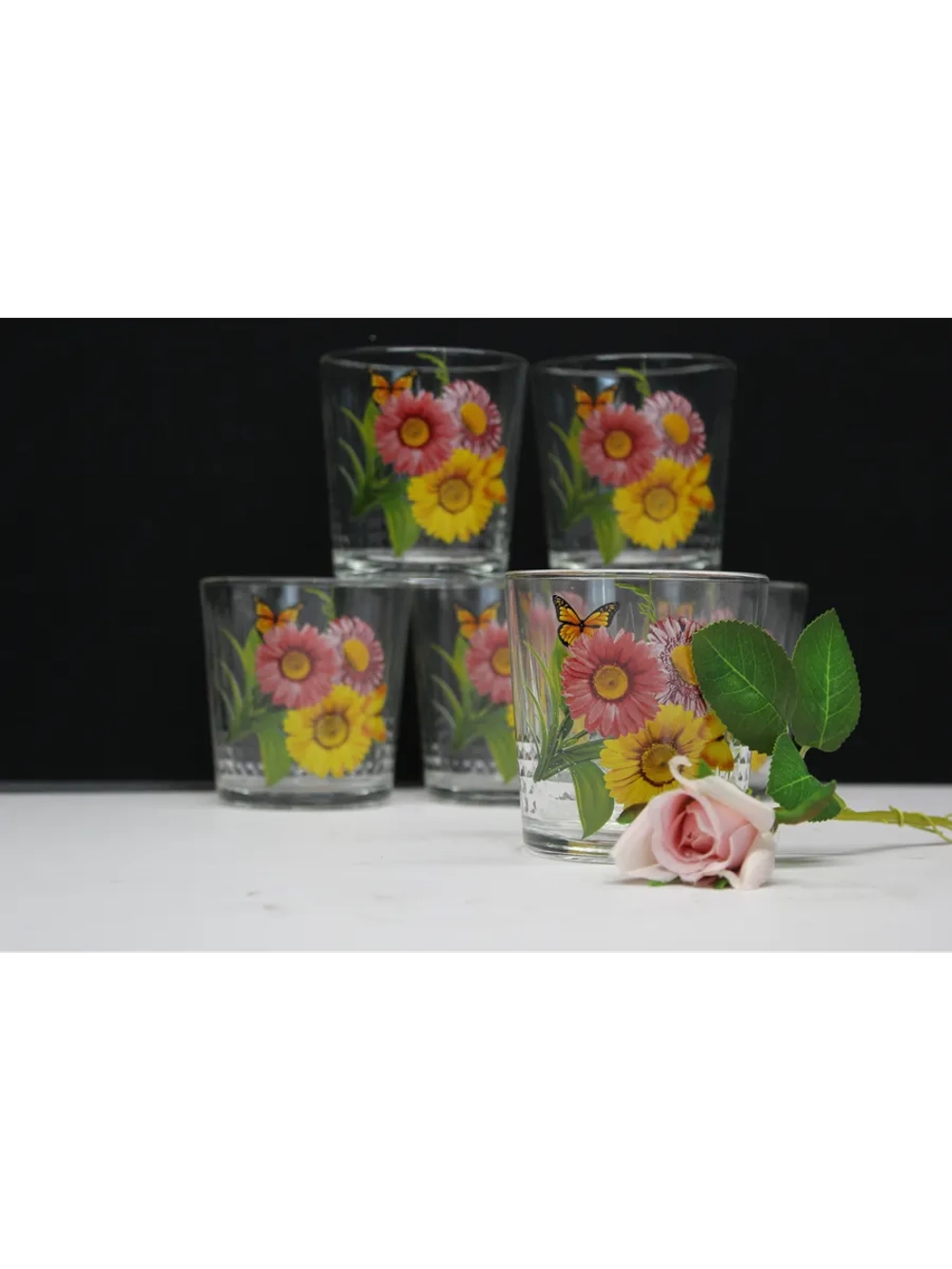 Стакан для напитков сока и воды