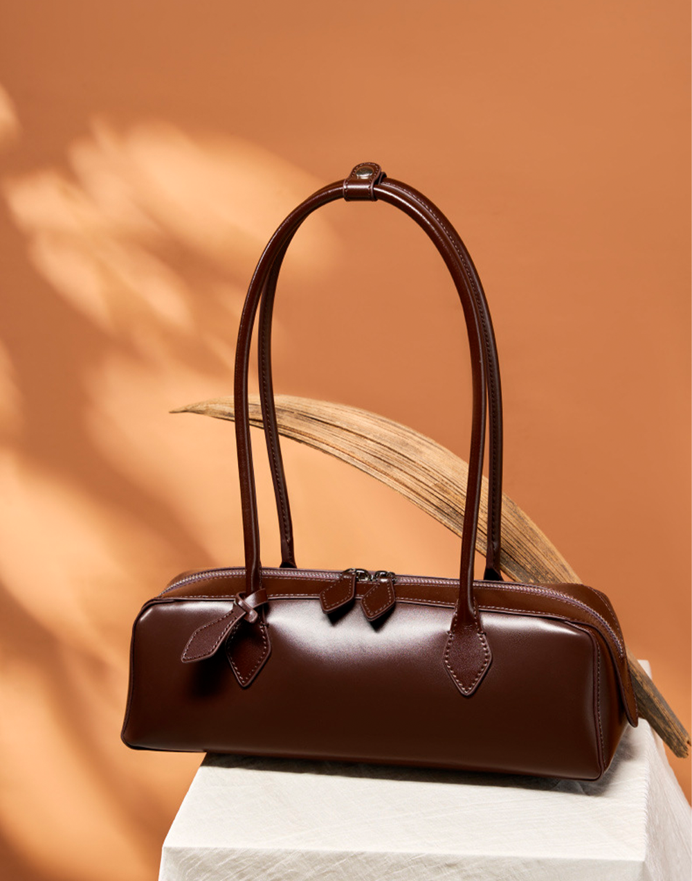 Сумка XOXO LEGENDS АНТЕЙ | Шоколадный