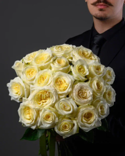 Букет из 25 пионовидных роз (Канделайт 50 см) *