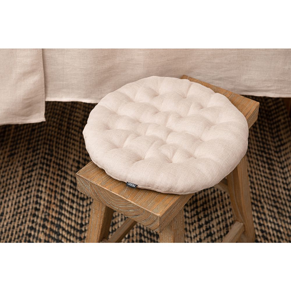 Подушка на стул круглая из стираного льна бежевого цвета из коллекции Essential, 40х40x4 см