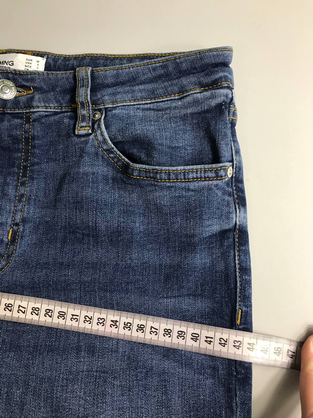 Джинсы Mango актуальные, маркировка 38, визуально на 44 размер