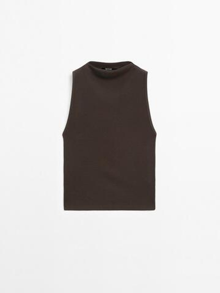 Massimo Dutti Трикотажный топ в рубчик с воротником, коричневый