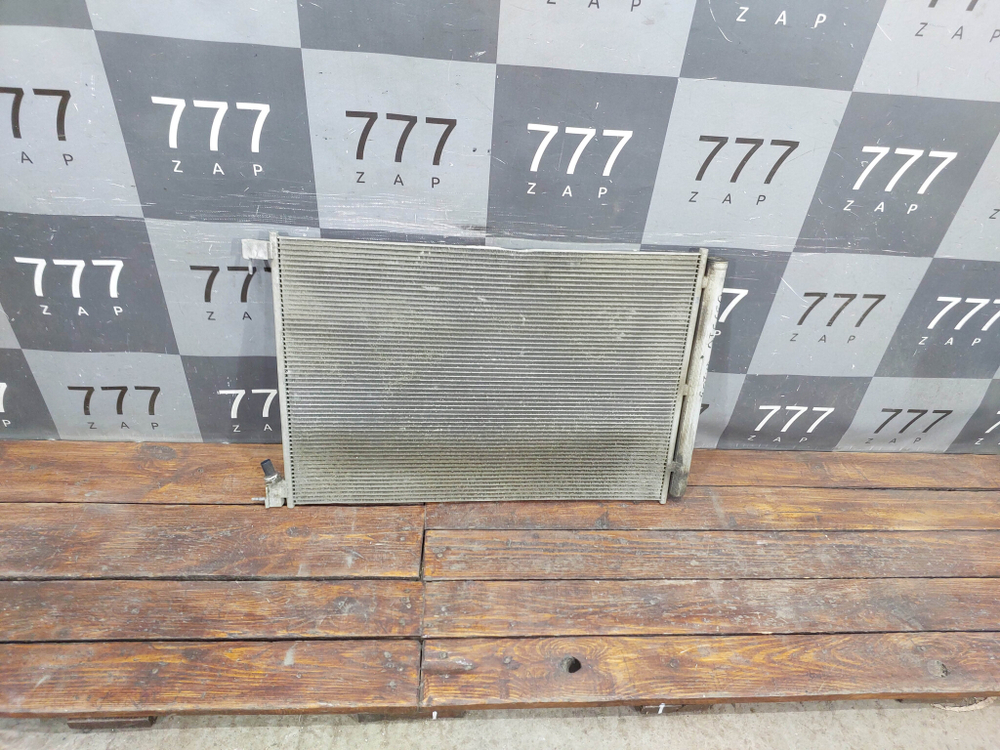 Радиатор кондиционера Mercedes E (W213), C (W205) Б/У Оригинал A0995000454