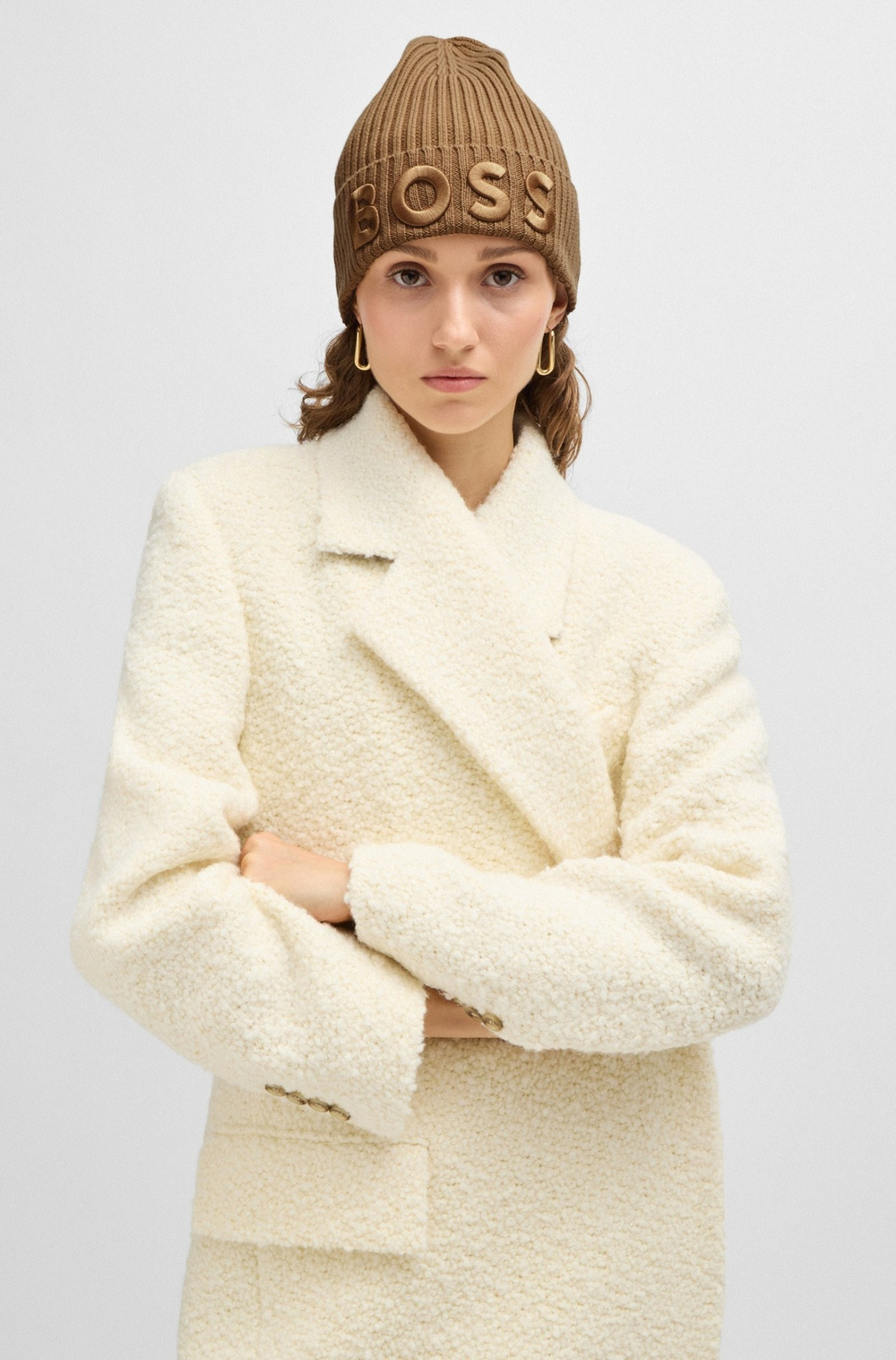 Шапка женская BOSS Lara_hat 10251950 01