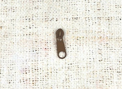 Бегунок галантерейный спираль Т5, №300 коричневый