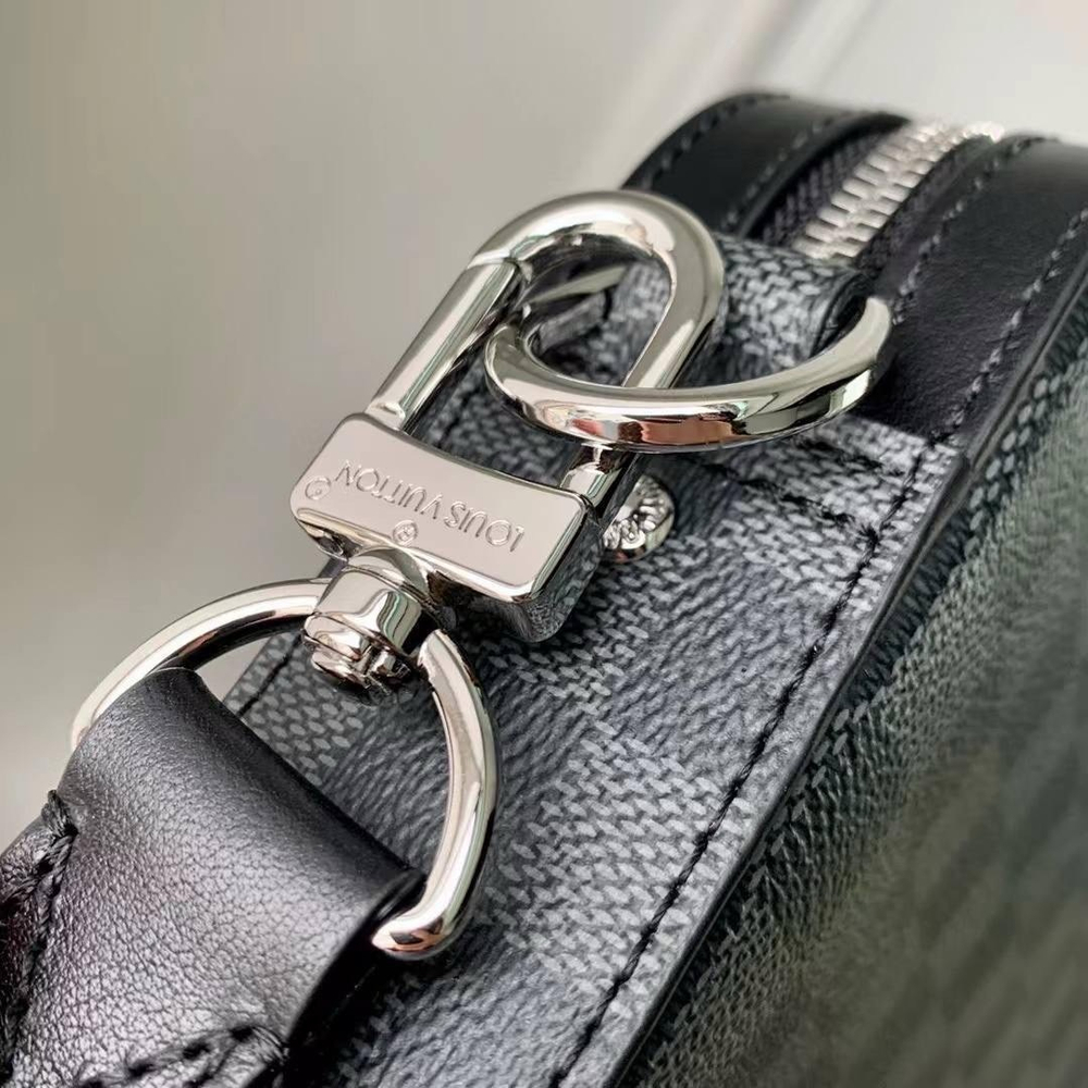 Слинг Louis Vuitton