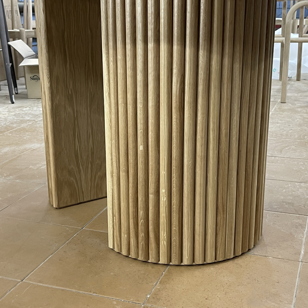 Круглый стол на реечной ноге из дерева - RITMO