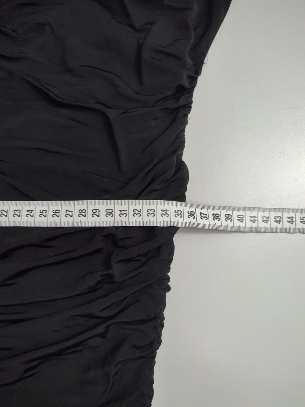 Платье H&M из вискозы 44 размер