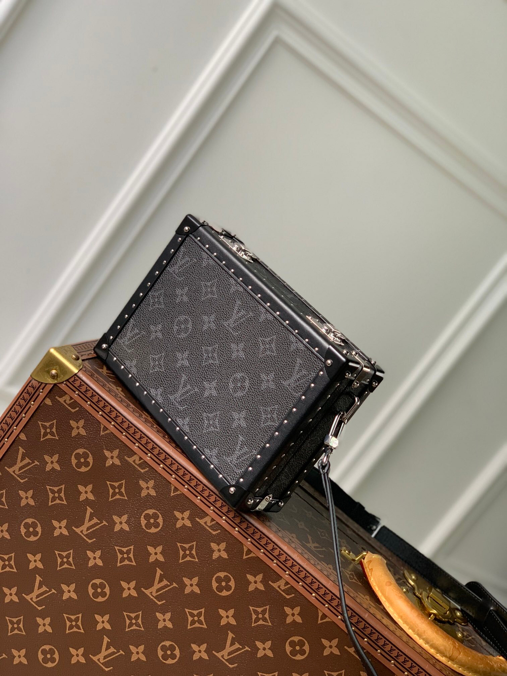 Louis Vuitton Clutch Box