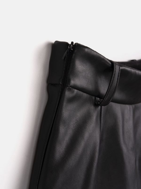 Юбка из экокожи 