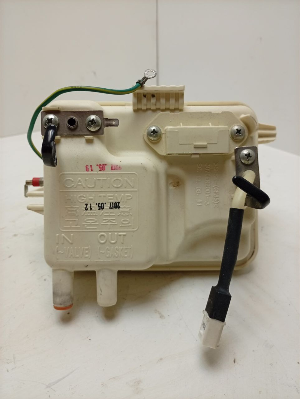 F12U2HCS2 кт15 Парогенератор для стиральной машины LG 3070er2001 б/у