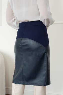 Юбка-карандаш из экокожи и трикотажа джерси