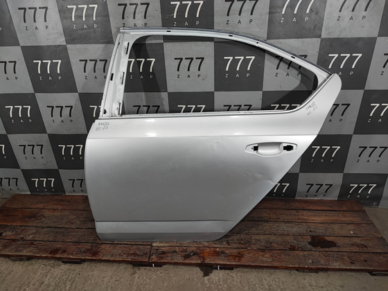 Дверь задняя левая Skoda Octavia 3 (A7) 13-20 Б/У Оригинал 5E5833055B