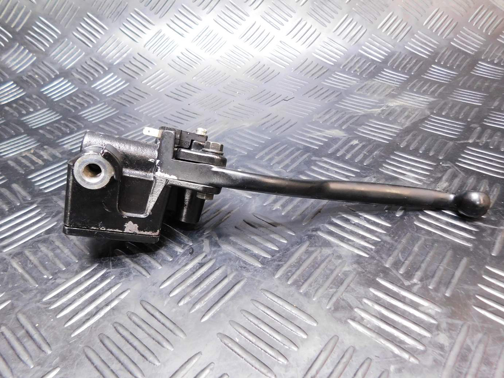 Цилиндр переднего тормоза Kawasaki Ninja 250R