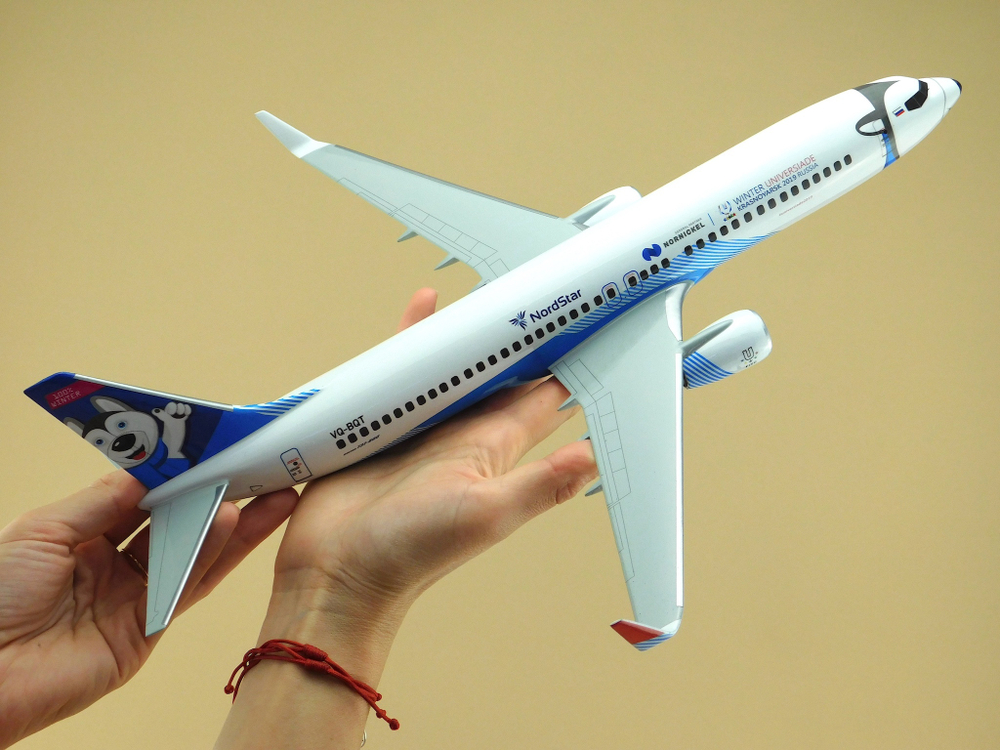 Модель самолета Boeing 737-800 (М1:100, Nordstar Лайка)