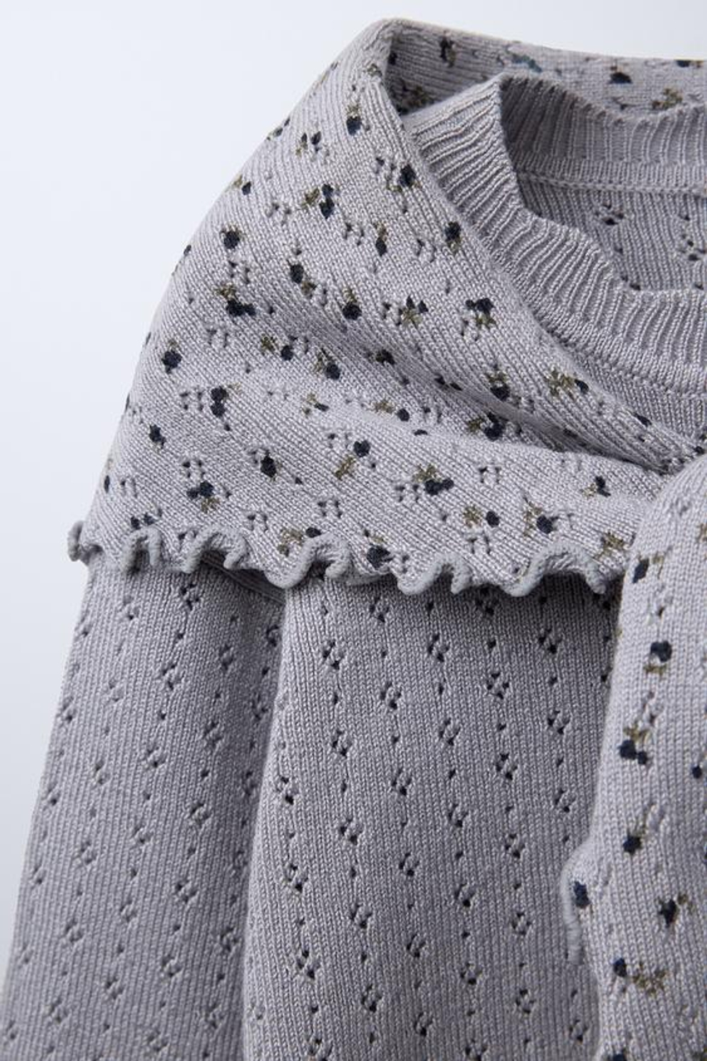 ZARA СВИТЕР С ЦВЕТОЧНЫМ ПРИНТОМ И БАНДАНОЙ, СЕРО-СИНИЙ