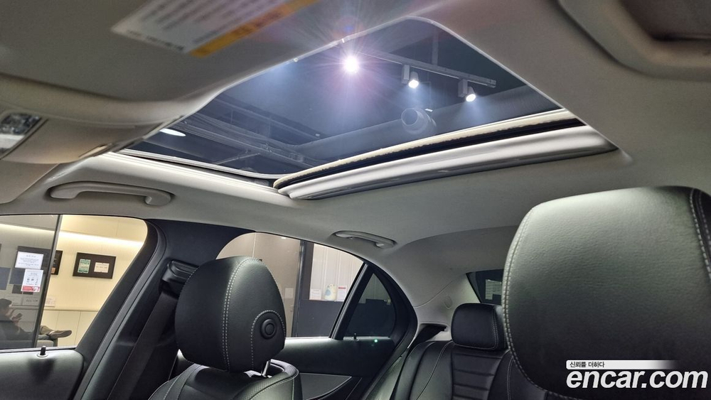 Mercedes-Benz E-Class W213 E300 AMG Line (09.2019)