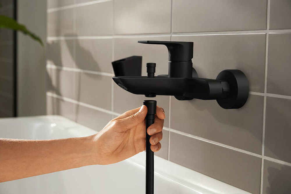 Смеситель для ванны Hansgrohe Rebris E 72450670 черный матовый