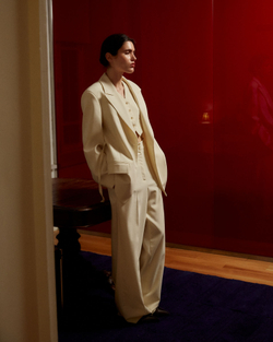 Жилет из шерсти белый шоколад