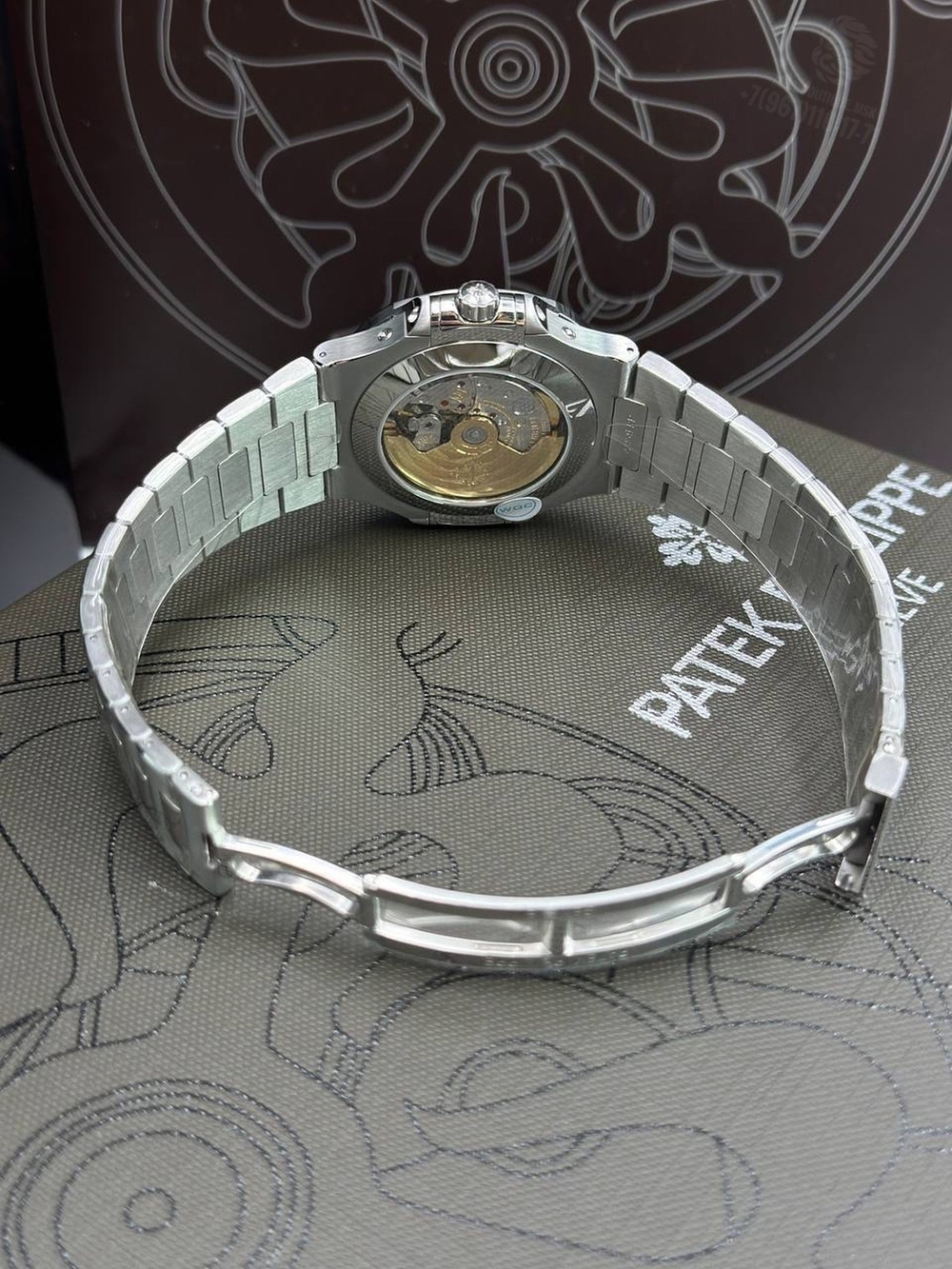 Часы Patek Philippe Nautilus