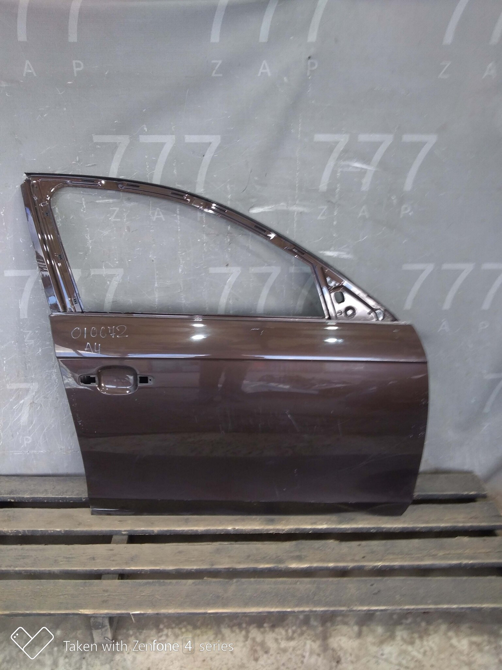 Дверь передняя правая Audi A4 (B8)  Б/У Оригинал 8K0831052J