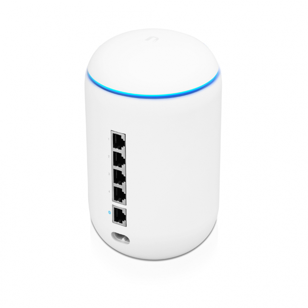 Точка доступа Ubiquiti UniFi Dream Machine UDM