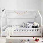 Кровать-домик 140x200 Чайн из сосны с регулировкой высоты, бортиками и основанием, белая