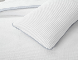 Покрывало 230х250 и 2 наволочки Sofi De MarkO Марисоль белое