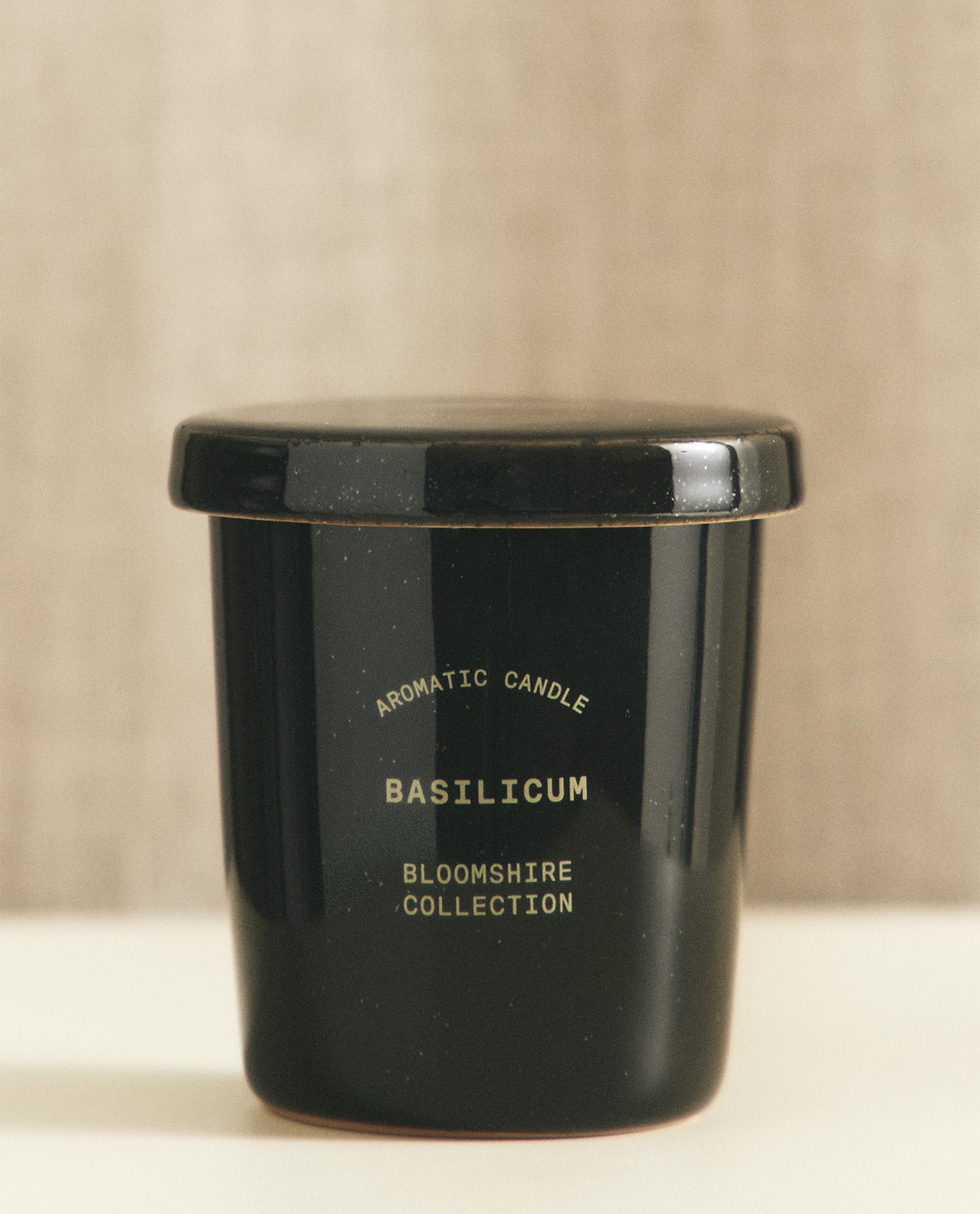 Zara Home Свеча ароматическая Basilicum 170 г, растительный воск, аромат свежий цитрусовый, Горчичный