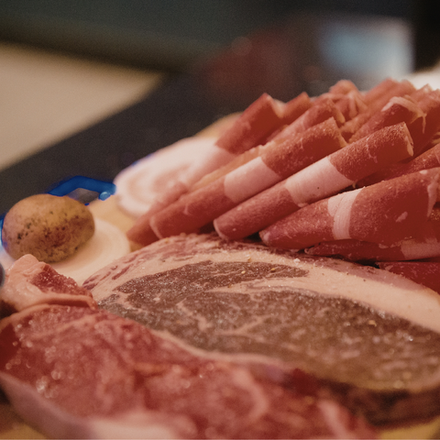 Мясные деликатесы