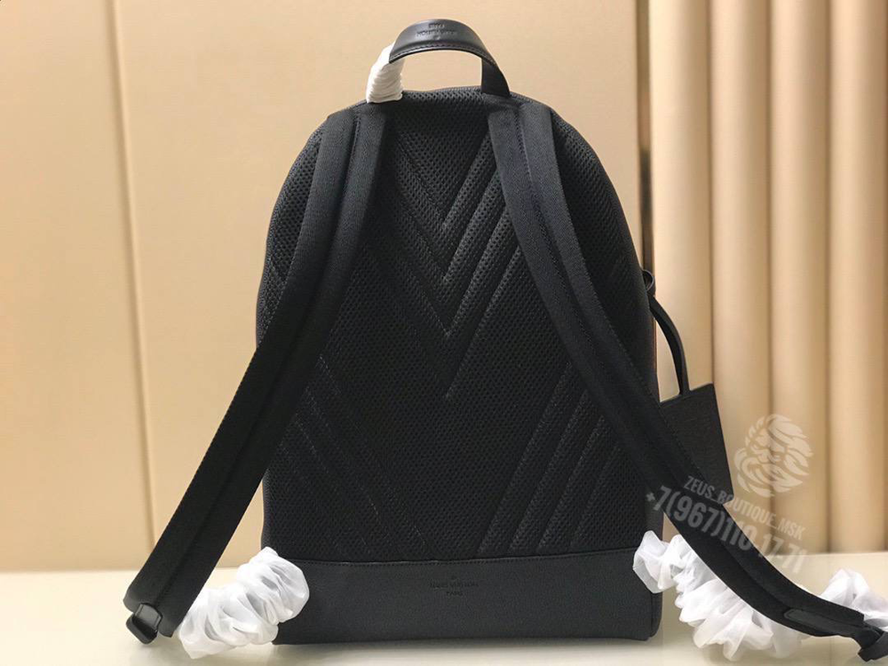 Рюкзак Louis Vuitton Takeoff
